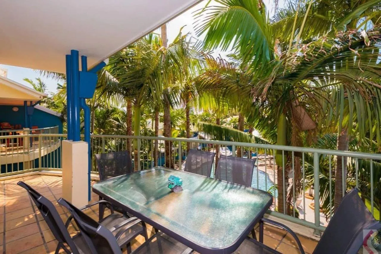 Gorgeous 4 Bed Beachside Apartment - Diamond Beach Resort Gold Coast